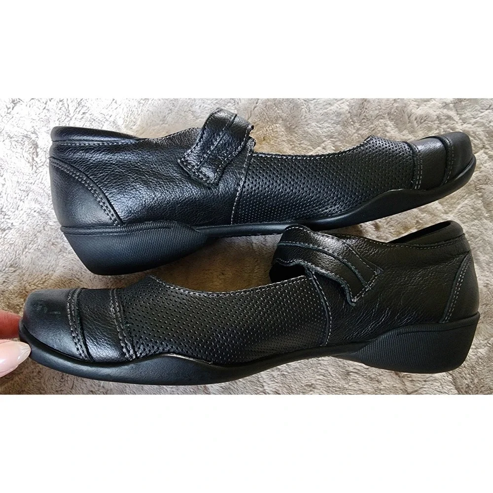 Taos Bravo Black Leather Mary Jane Flats Shoes Floral Button Womens 10